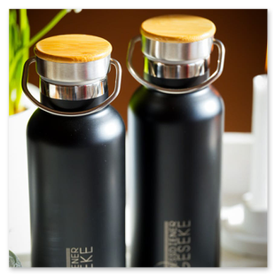 Thermoflasche mit Logo und Text Messdiener
